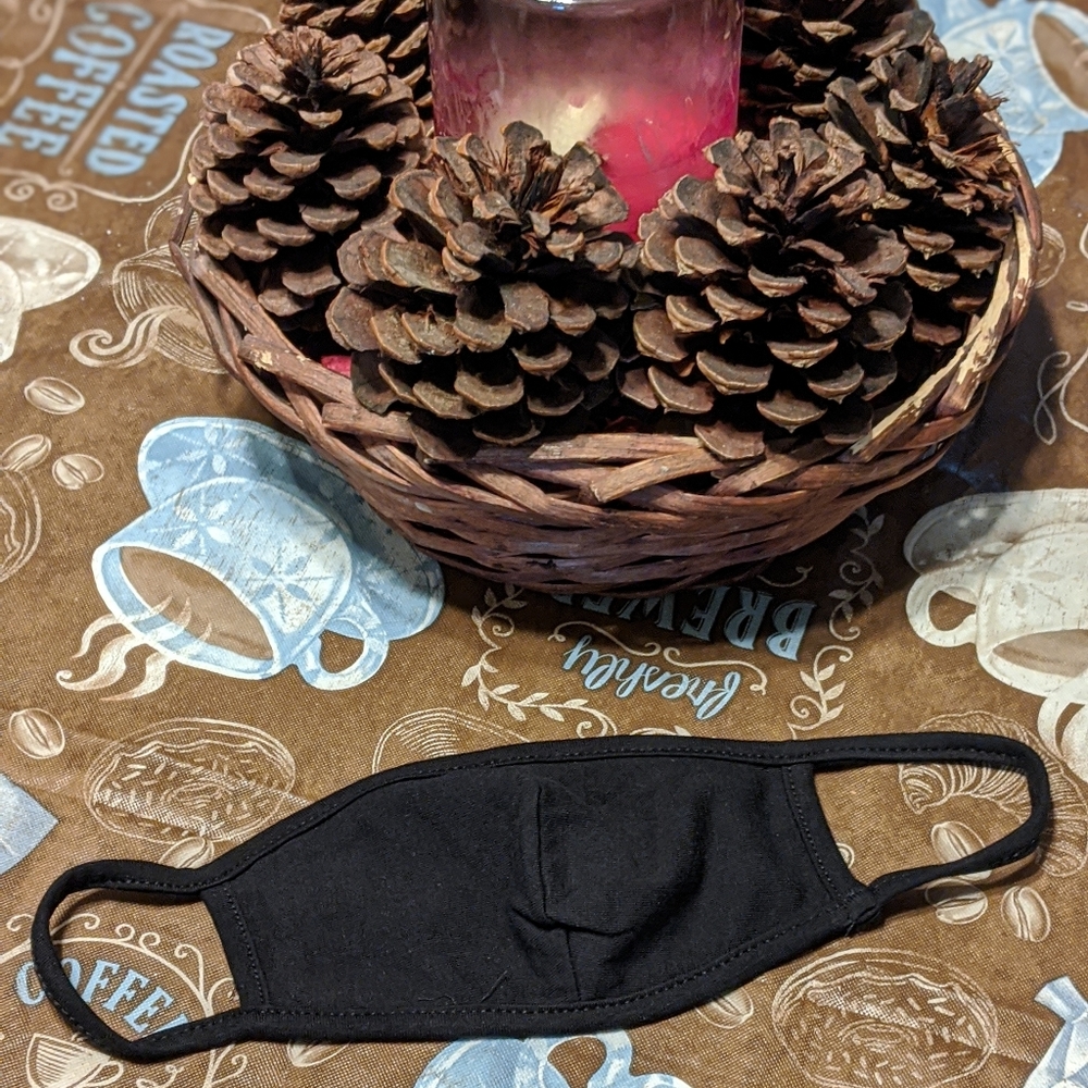 Black reusable face mask